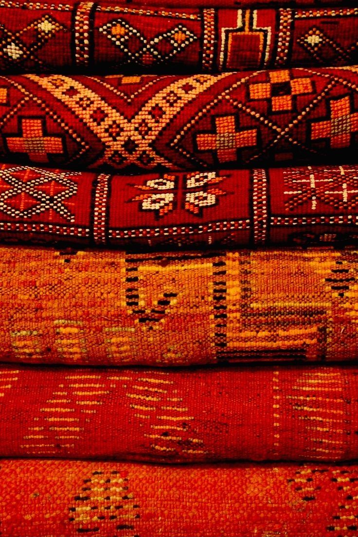 Matières, couleurs et histoires entremêlées.